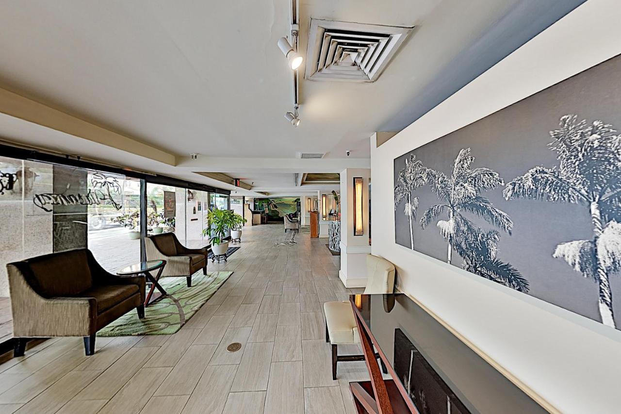 Aqua Palms Waikiki Ocean View Lanai Parking Included Appartement Honolulu Buitenkant foto